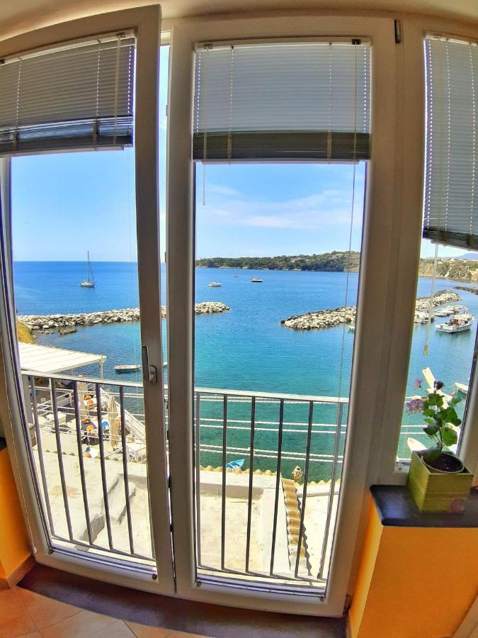 La Casa Azzurra Apartment Procida Bagian luar foto