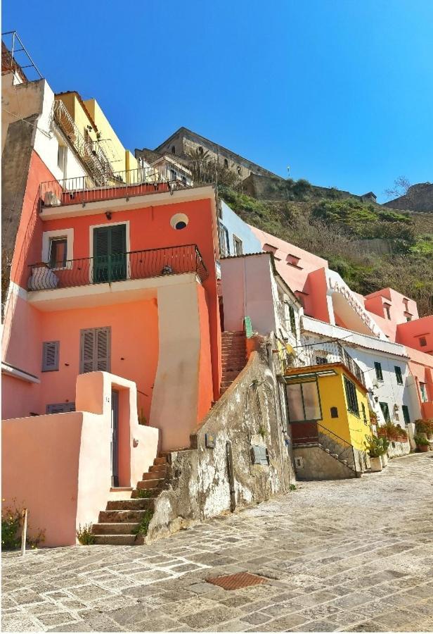 La Casa Azzurra Apartment Procida Bagian luar foto